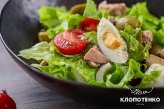 Салат с печенью трески: простой рецепт от Евгения Клопотенко